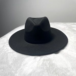 Black fedora teardrop and wide brim